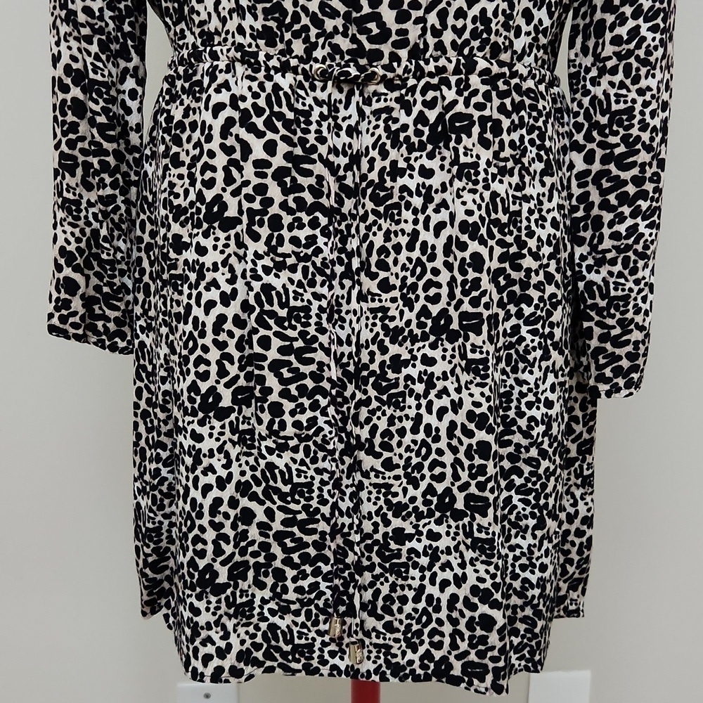 Vince Camuto Animal Print Faux Wrap Dress Women's Size 10 Long Sleeve Tie Waist - Picture 5 of 12